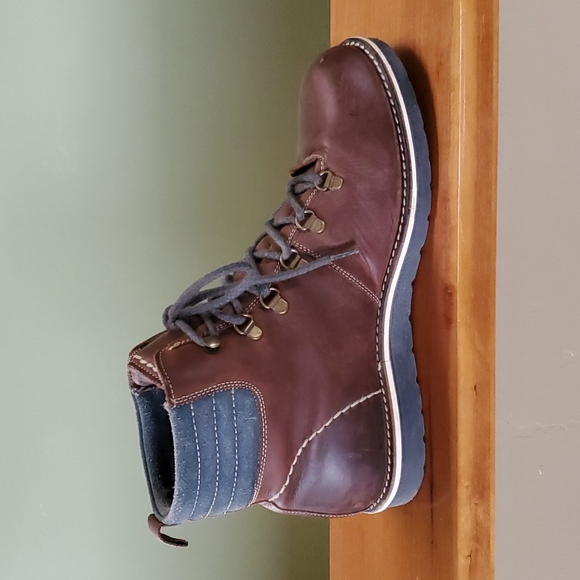 Bata lace up boots - Picture 5 of 16
